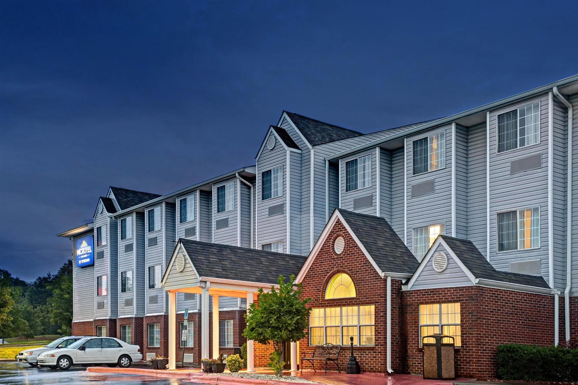 Microtel Inn & Suites By Wyndham Statesville Eksteriør billede