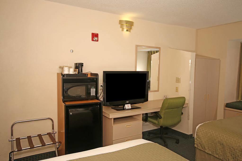 Microtel Inn & Suites By Wyndham Statesville Eksteriør billede