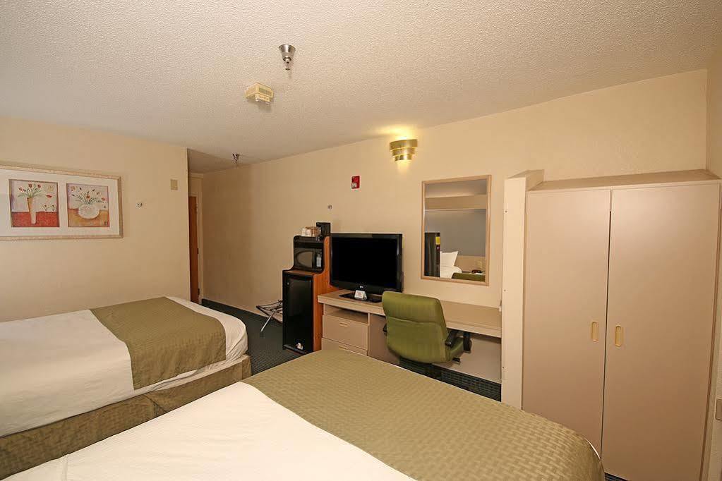 Microtel Inn & Suites By Wyndham Statesville Eksteriør billede
